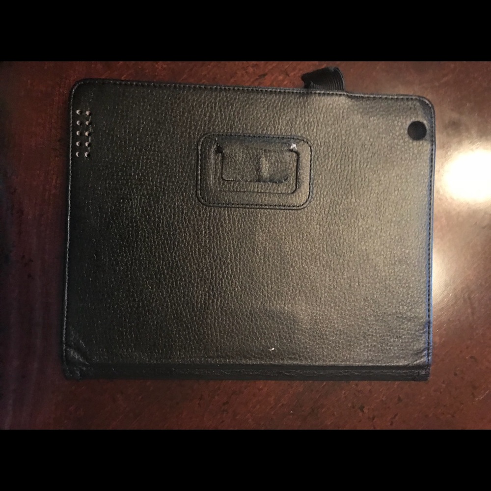iPad 3rd Gen cover - Picture 2 of 3
